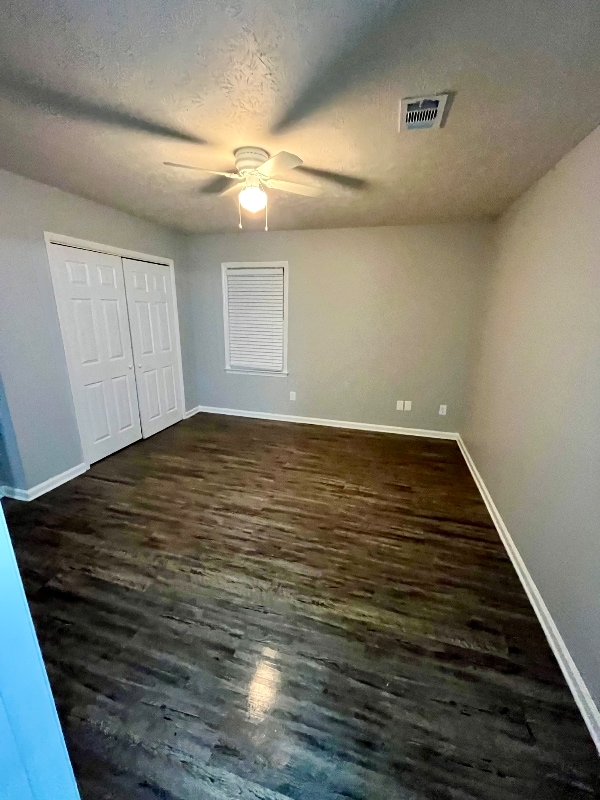 Foto del edificio - 6233 Cross Tie Ct