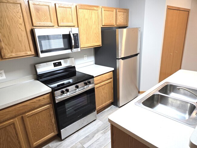 Foto del edificio - 7077 139th Ave NW