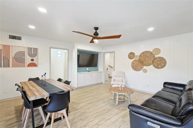 Foto del edificio - 7841 El Pensador Dr