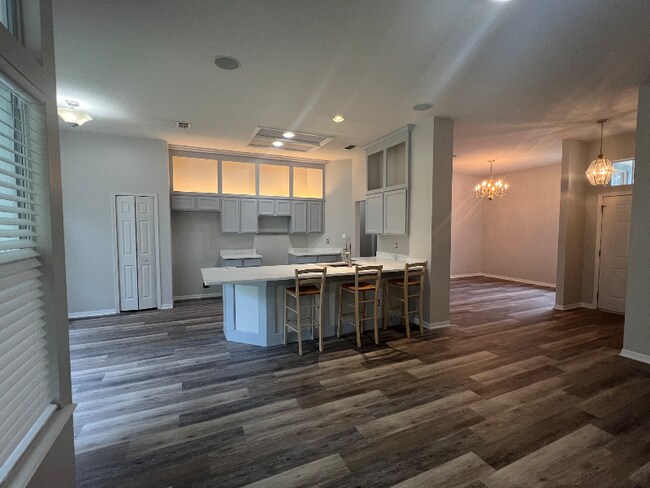 Building Photo - 1813 Weston Cir