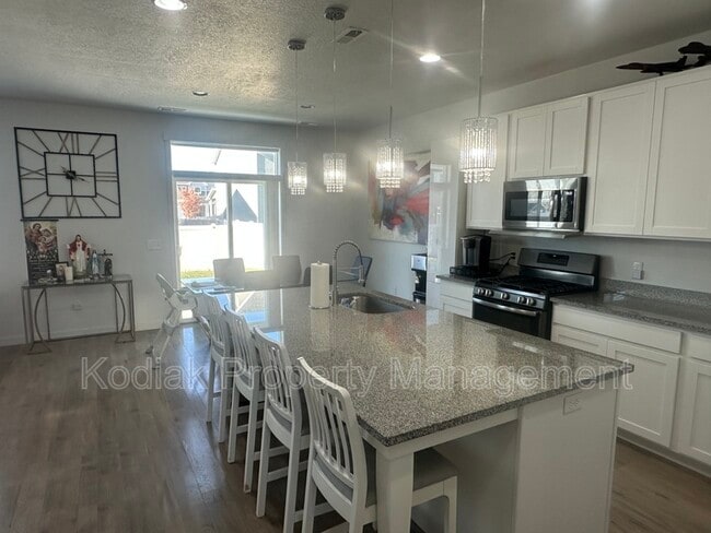 Building Photo - 3656 S Kite St