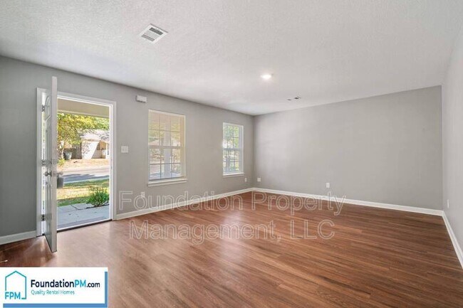 Building Photo - 4079 New Willow Rd