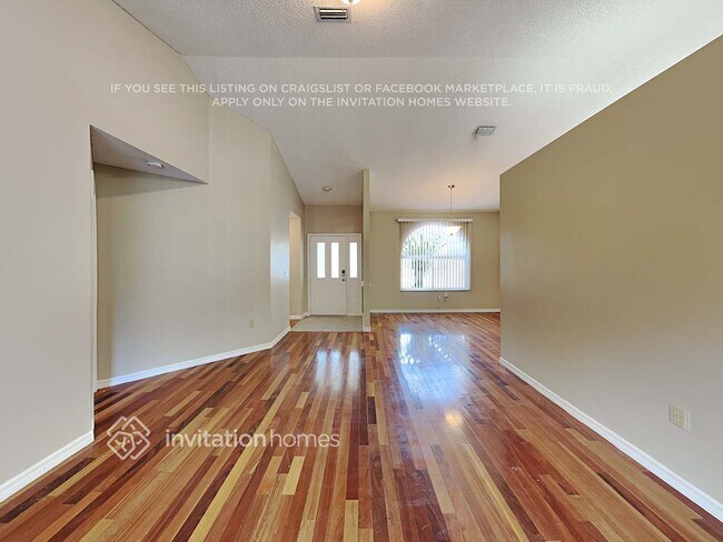 Foto del edificio - 33328 Fountain Ln