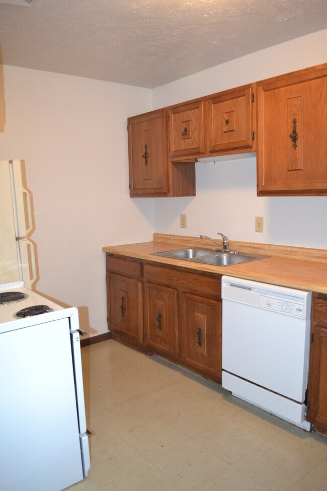 Building Photo - 919 G St