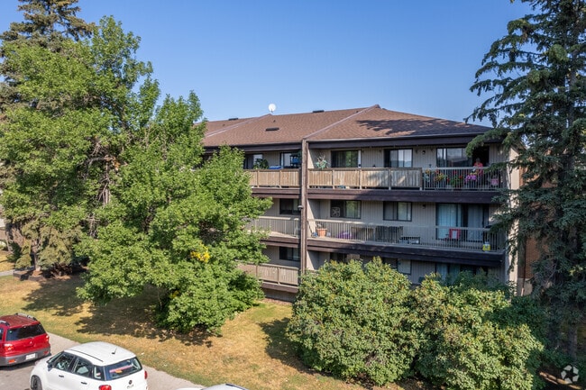 Building Photo - Chinook Place Apartments