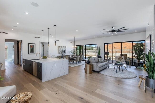 Foto del edificio - 3446 N 47th St
