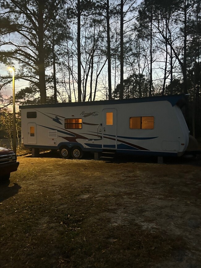 Building Photo - 330 Cora Rd