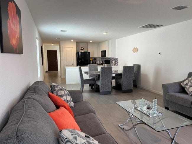 Foto del edificio - 3057 Ashbrook Ln