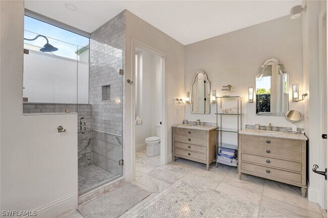 Building Photo - 6849 Grenadier Blvd