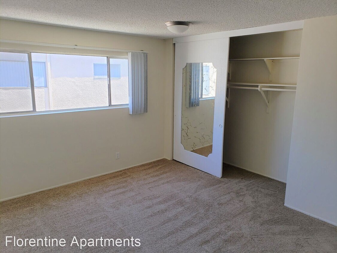 Foto principal - 9070 E Florence Ave