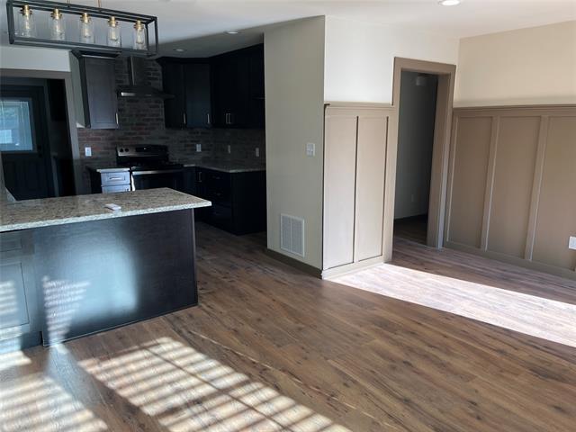 Foto del edificio - 802 Ruth Parker Ln