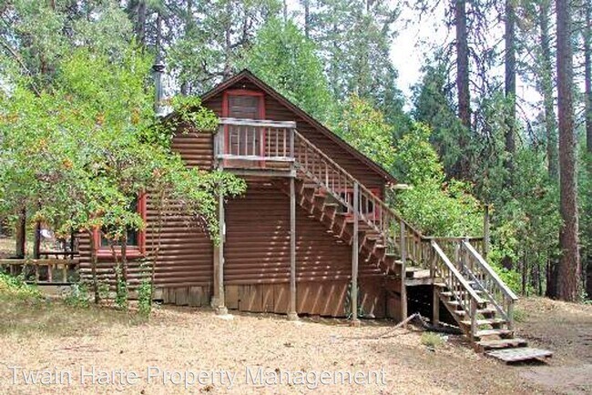 Building Photo - 2 br, 1 bath House - 22977 N. Tuo;umne Rd.