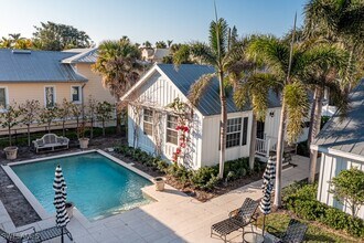 Building Photo - 187 Broad Ave S Building Photo - 187 Broad Ave S