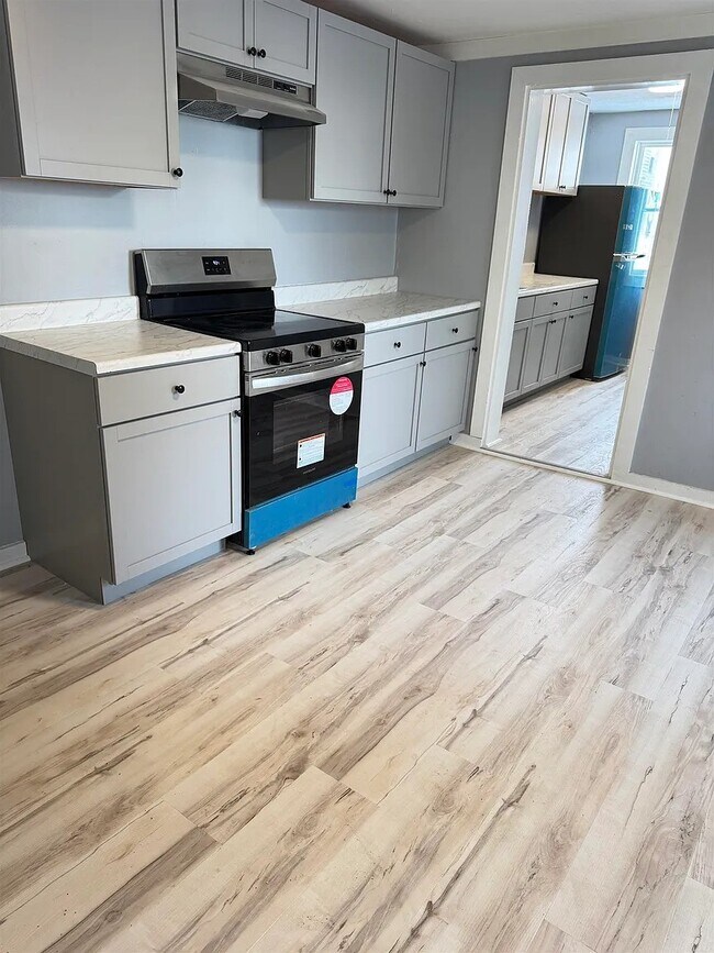 Kitchen - 13 Water St