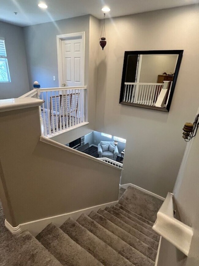 Foto del edificio - Beautiful 3-Bedroom Home for Rent in Highl...