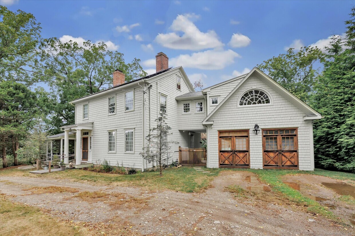 Primary Photo - 160 Hillspoint Rd