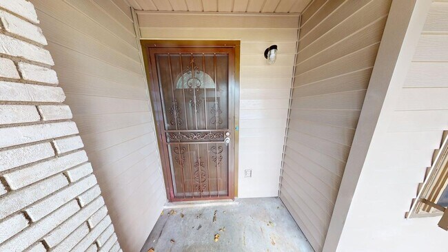 Foto del edificio - 2018 Shoemaker Dr