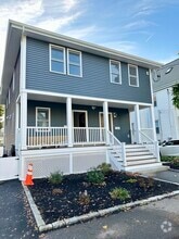 Building Photo - 173 Safford St