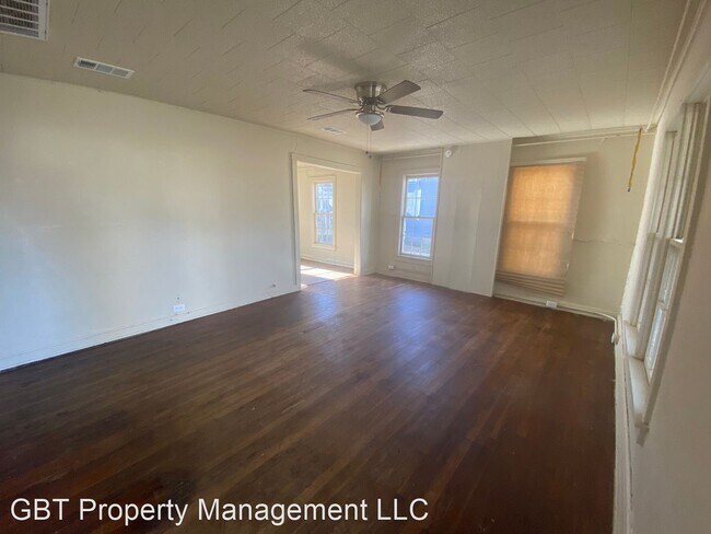 Foto del edificio - 2 br, 1 bath House - 406 E. Cobb St.