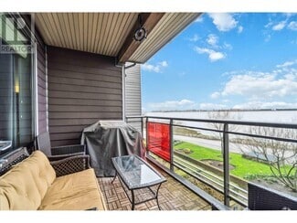 Building Photo - 14300 Riverport Way