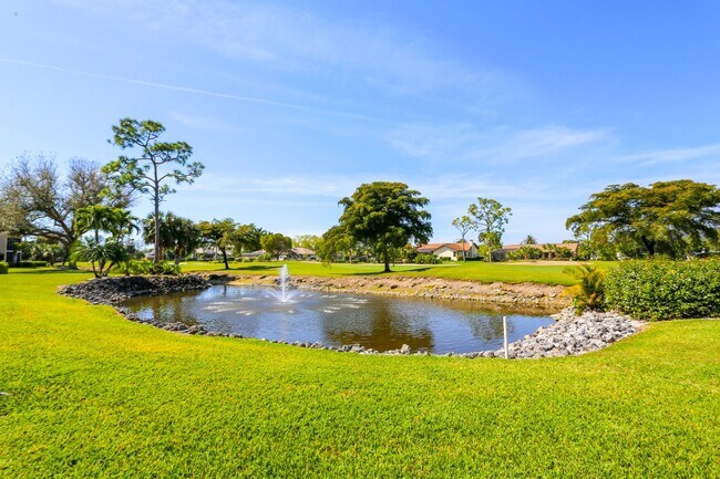 Foto del edificio - ***3BED/2BATH***FURNISHED***GOLF COURSE VI...