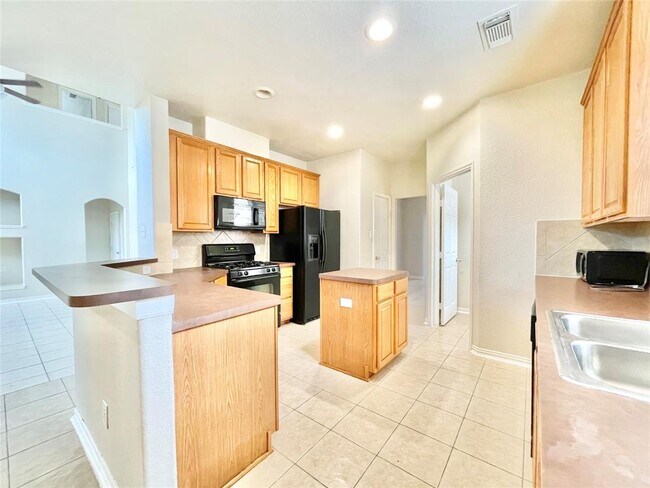 Foto del edificio - 9315 Dewmont Ln