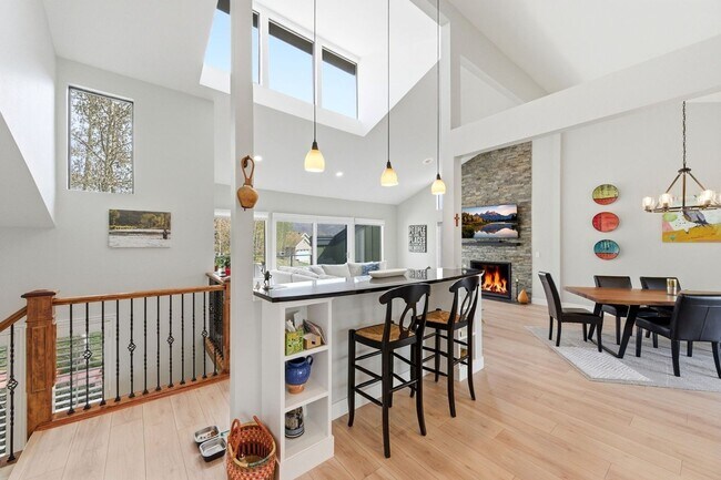 Building Photo - 3861 Silver Spur Cir
