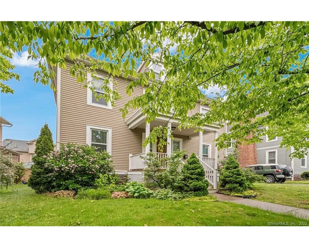 Front View - 394 High St