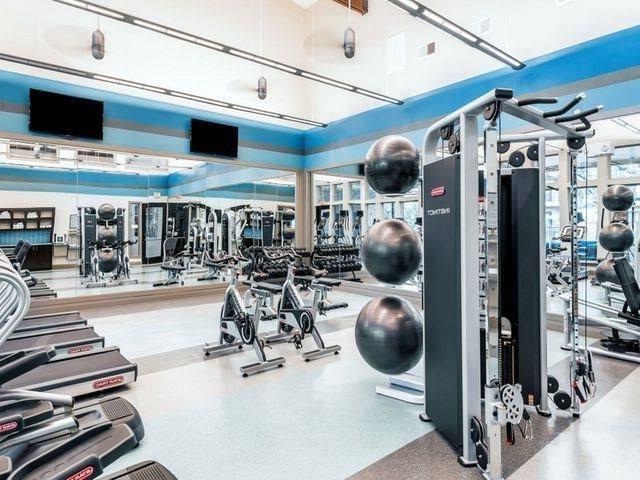 Foto del edificio - 3231 N Loop 1604 W