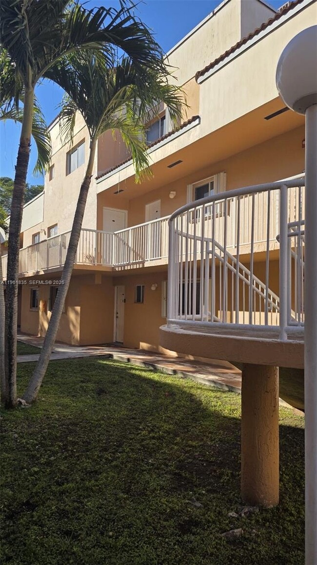 Foto del edificio - 14905 SW 80th St