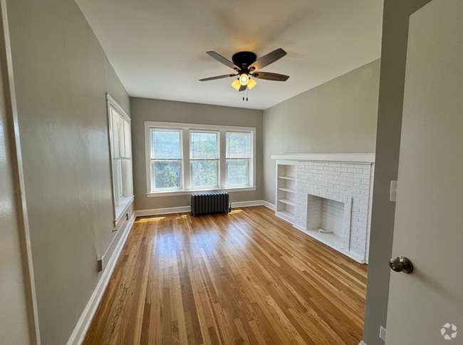 Building Photo - 4908 N Saint Louis Ave