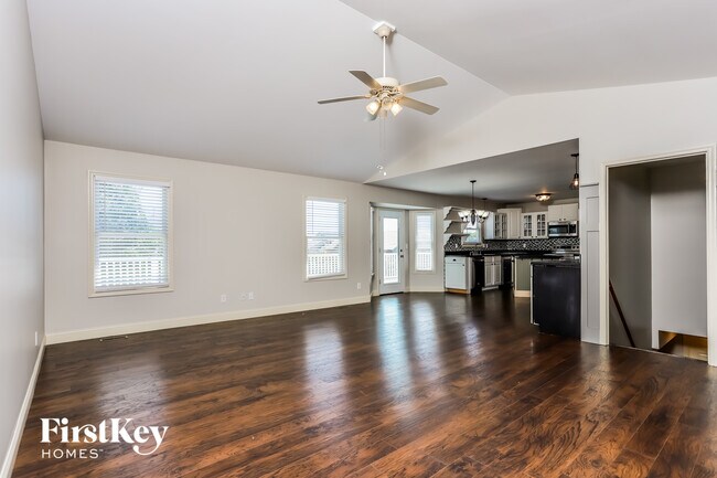 Foto del edificio - 3845 Bedford Pointe Dr