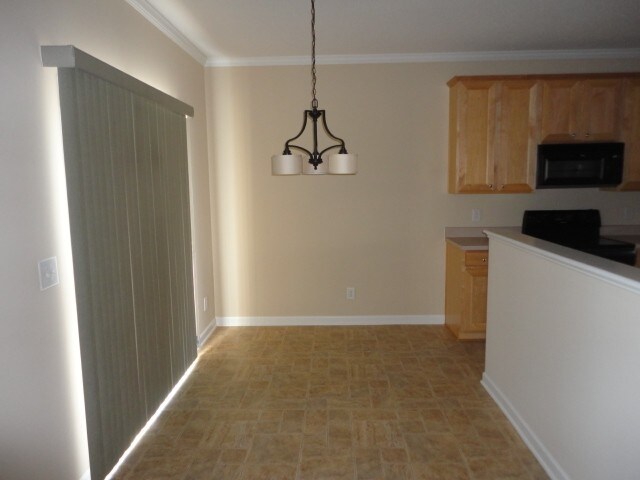 Building Photo - 697 Pimlico Drive