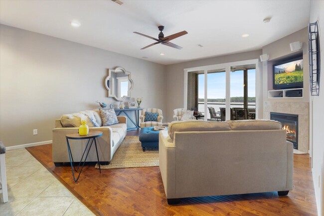 Foto del edificio - 1230 Lands End Pkwy