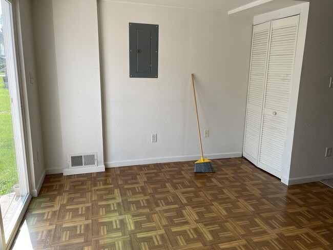 Dining room - 203 E. Main St.