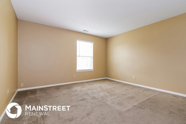 Foto del edificio - 7467 Grandview Dr