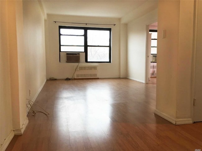 Building Photo - 99-32 66th Rd