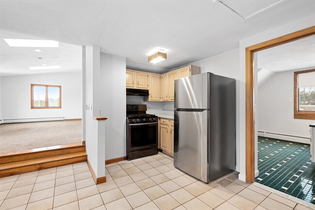 Building Photo - 122 Wood St