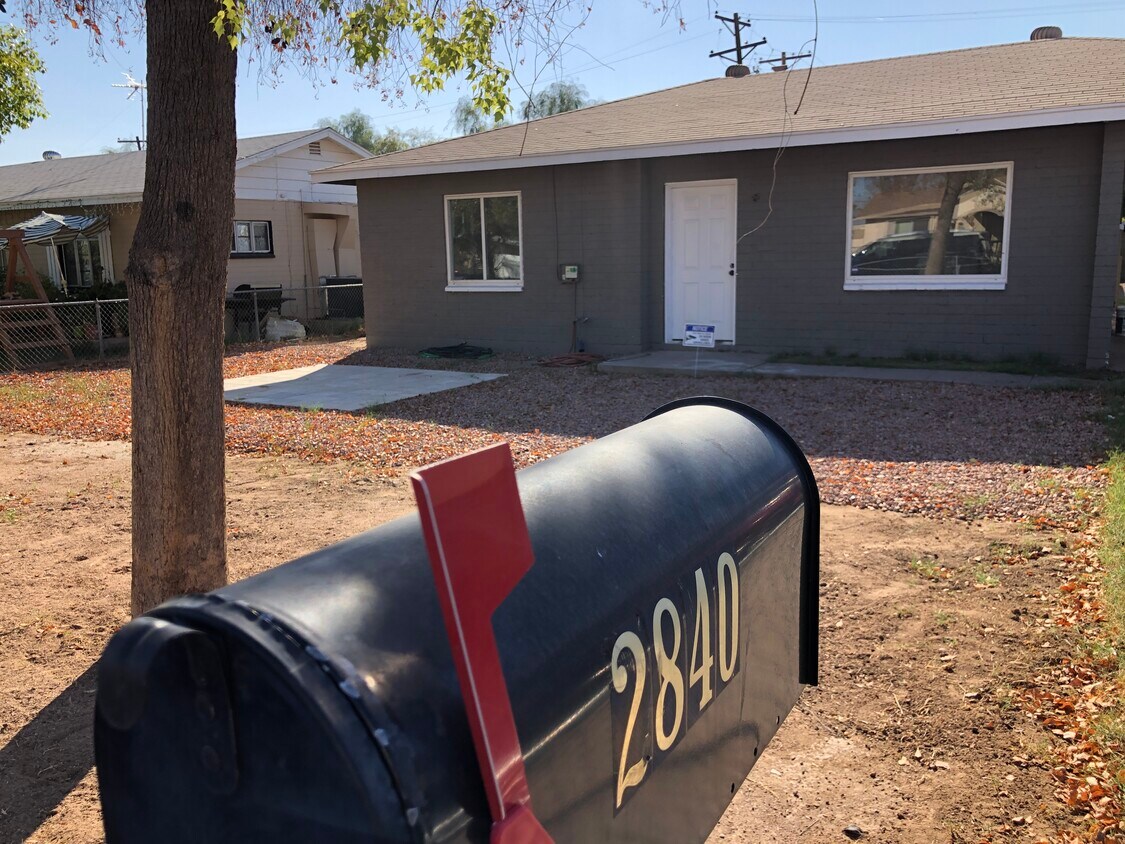 Foto principal - 2840 N 32nd Pl