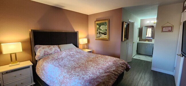 Foto del edificio - 2920 Briarwood Rd