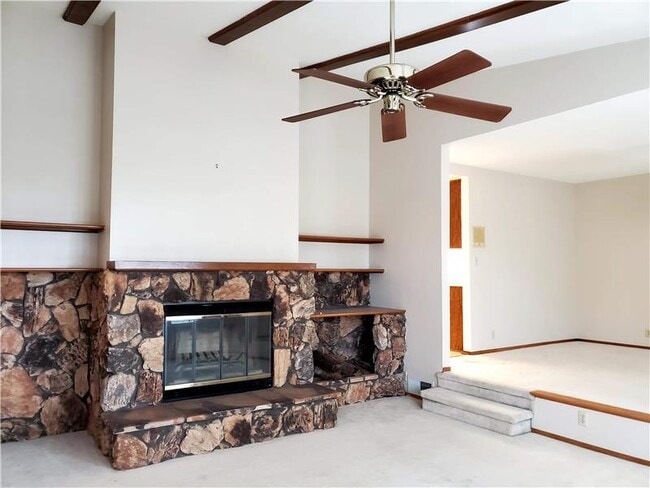 Foto del edificio - 7224 Pine Grove Way