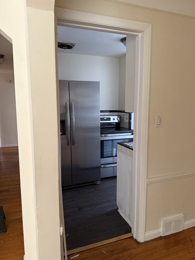 Building Photo - 6142 Marseilles St