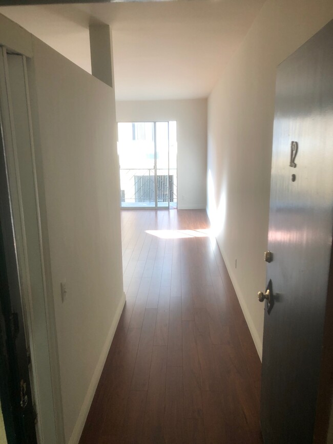 Building Photo - 1348 N Curson Ave