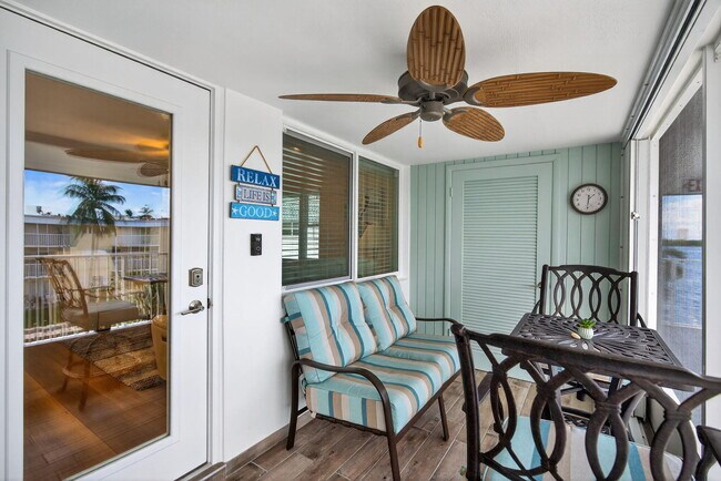 Foto del edificio - 110 Shore Ct
