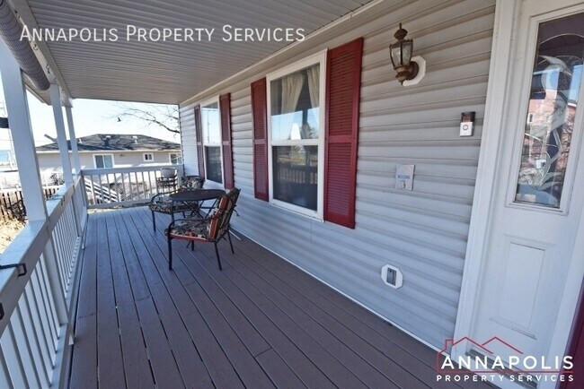 Building Photo - 1363 Washington Dr