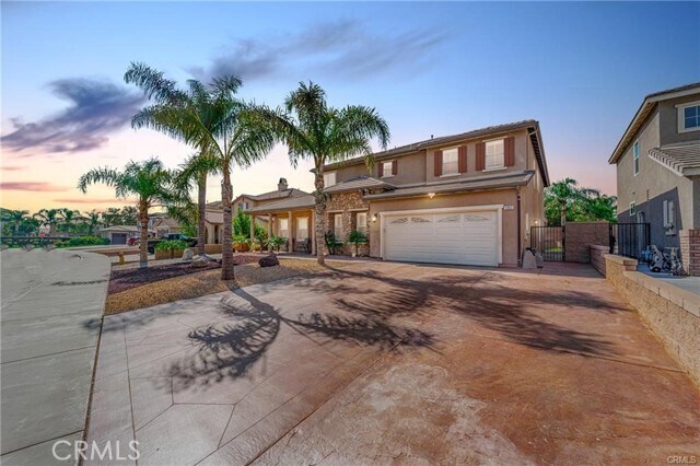 Foto del edificio - 5963 Pine Grove Pl