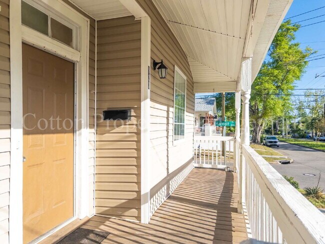 Foto del edificio - 923 N 5th Ave