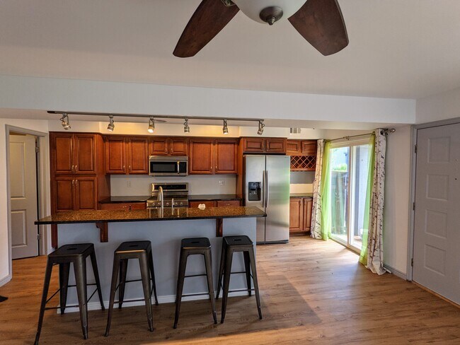 Kitchen - 1120 Monroe Dr