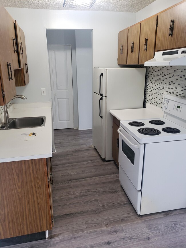 Photo du bâtiment - 9477-9477 Cook St