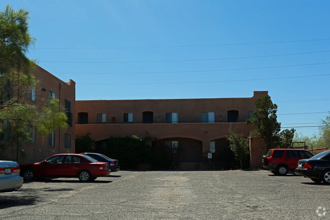 Building Photo - Meadow West Apartments